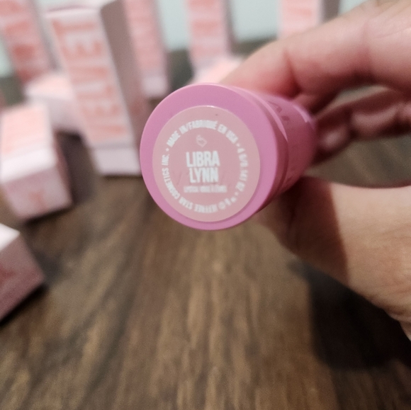 2/$30 Jeffree Star Libra Lynn Lipstick - Picture 7 of 11